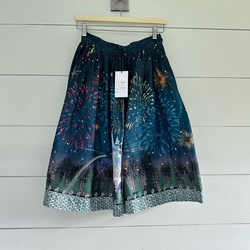 Unique Vintage Women’s Small Disney Magic Kingdom Skirt New
